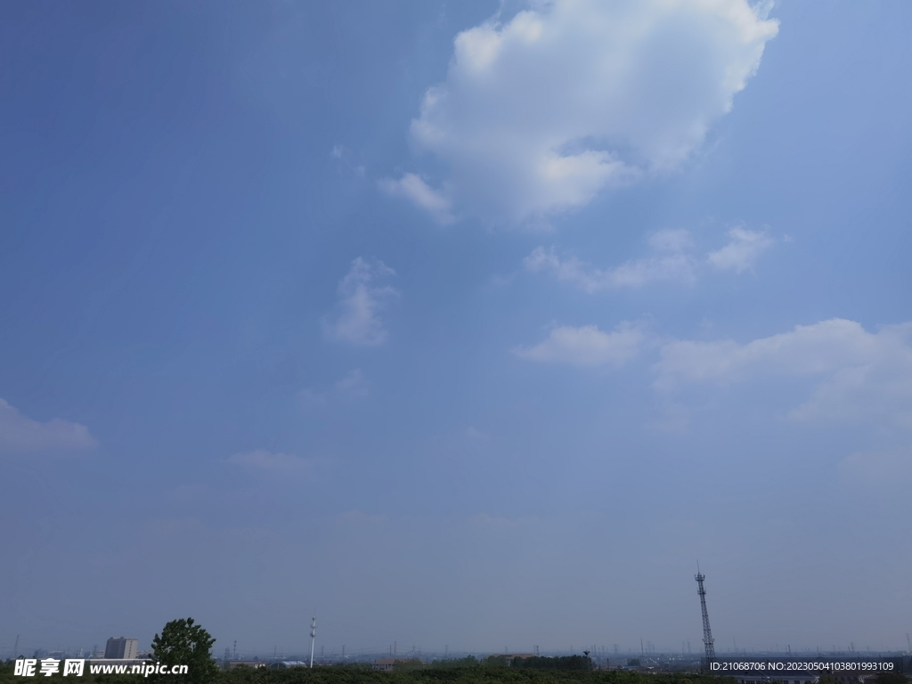 天空