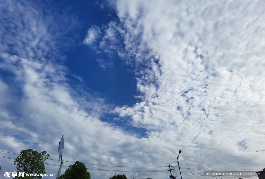 天空