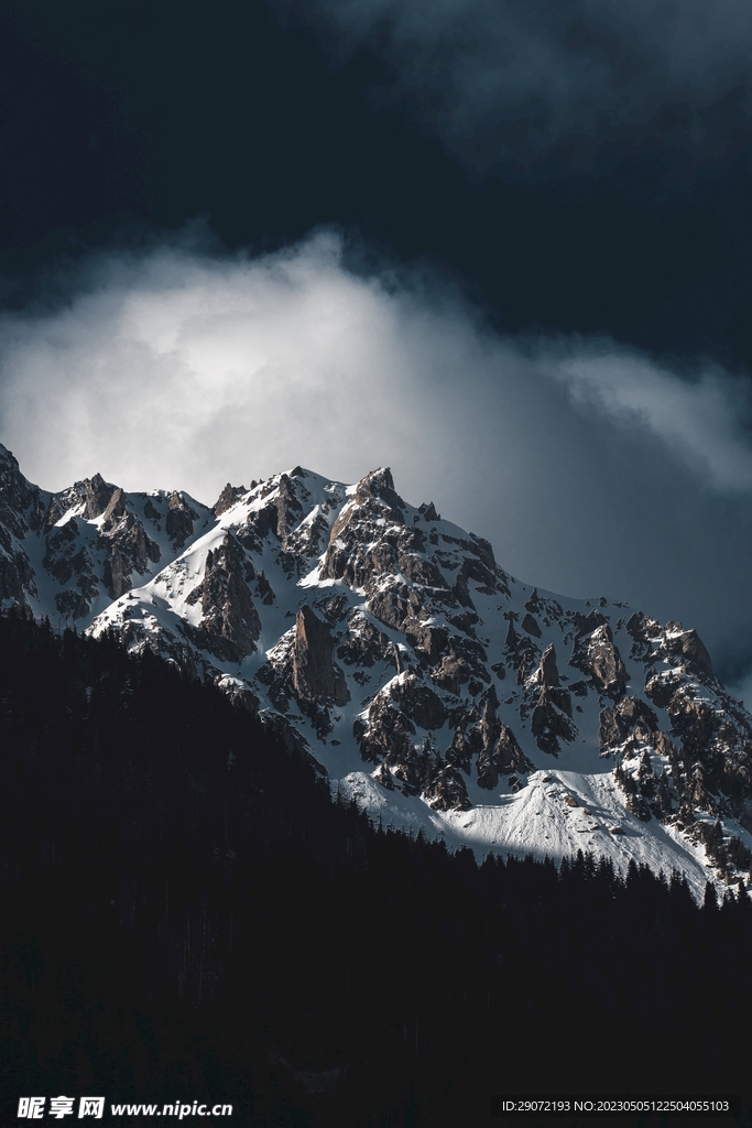 山峰