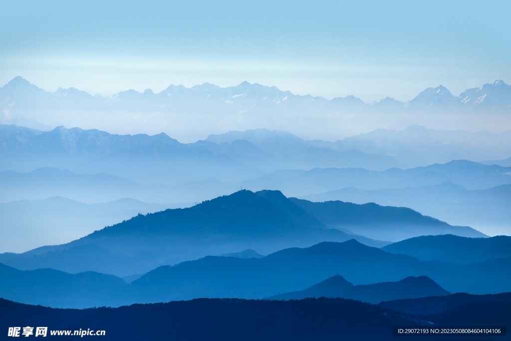 山峰