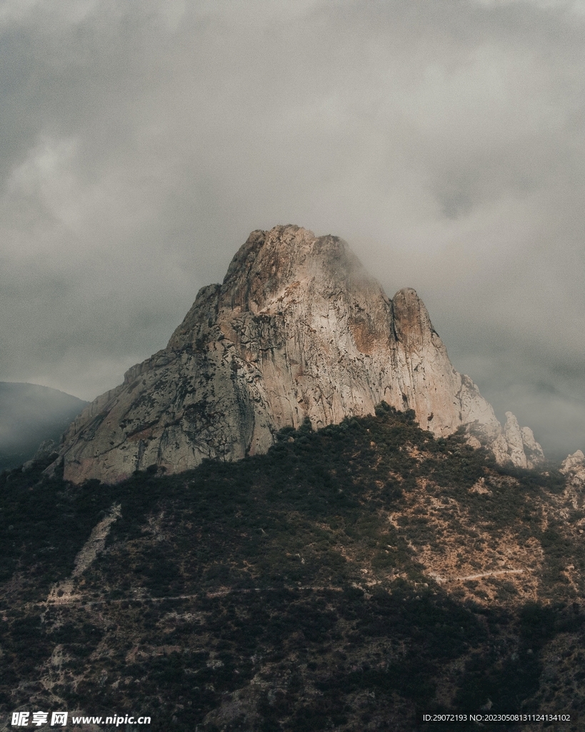高山