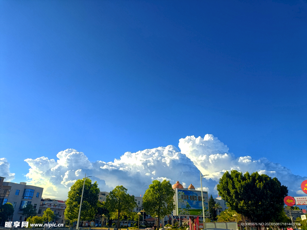 蓝天白云风景