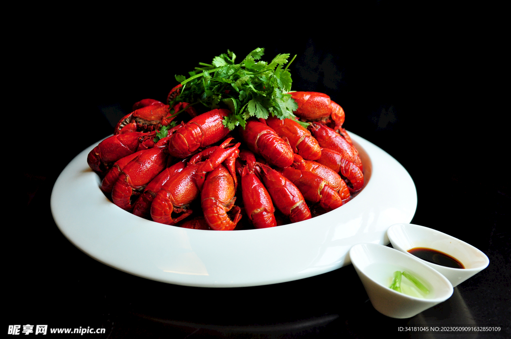 小龙虾海鲜美食