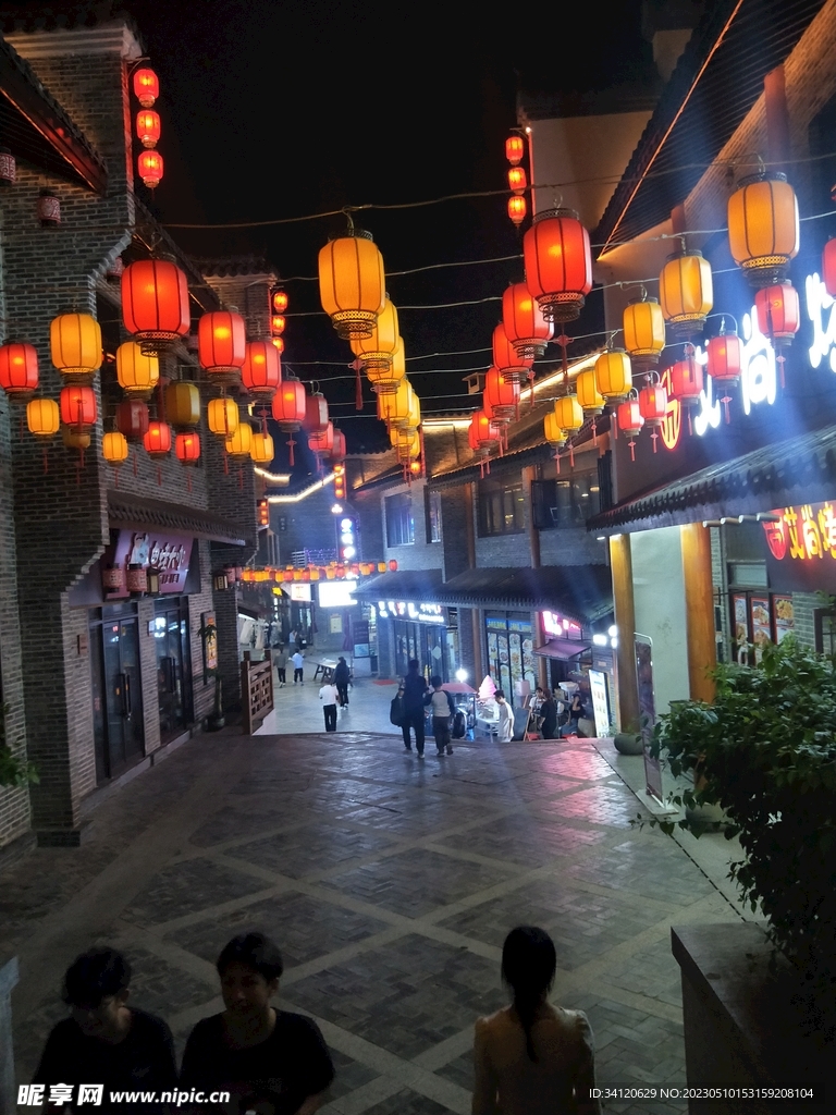 古城灯光夜