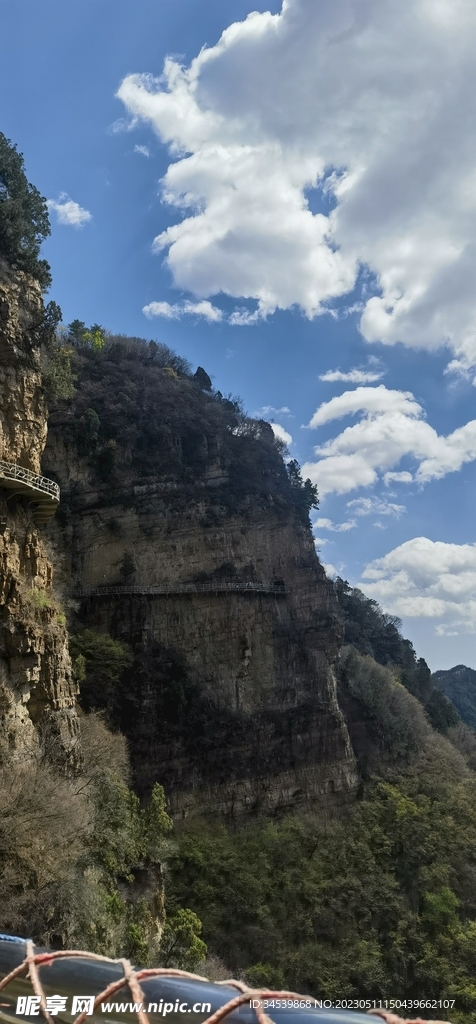 兴隆山 