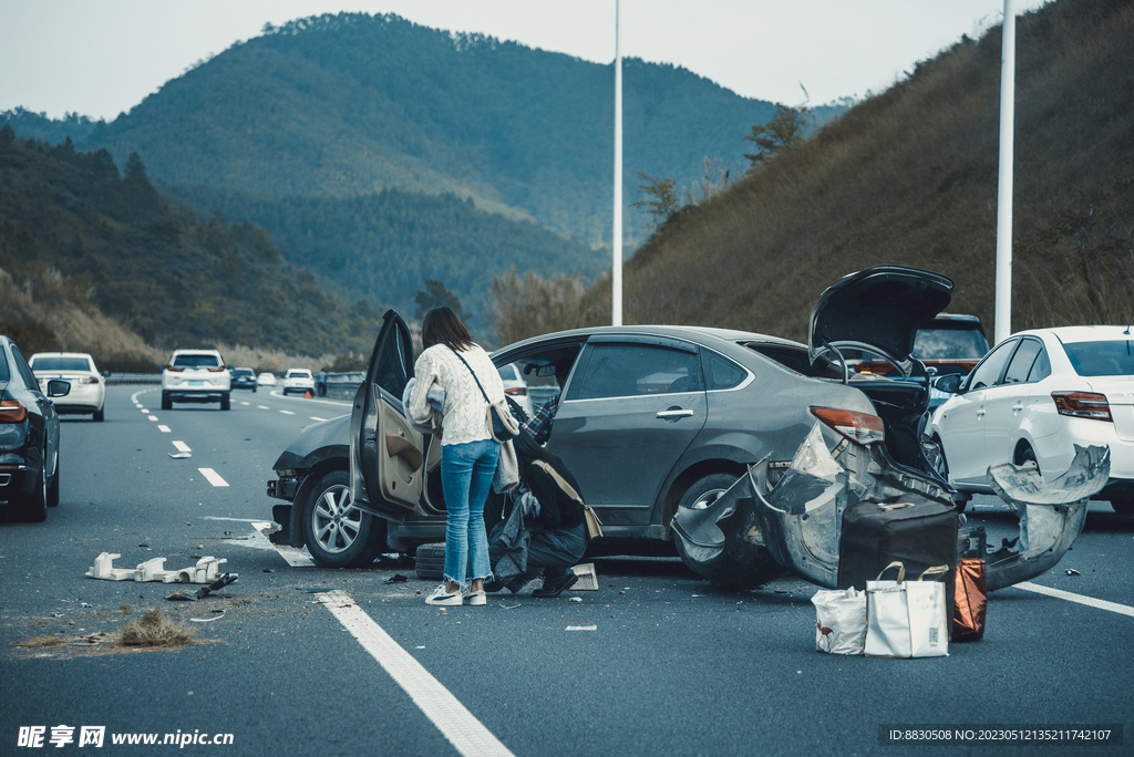 高速公路车祸现场