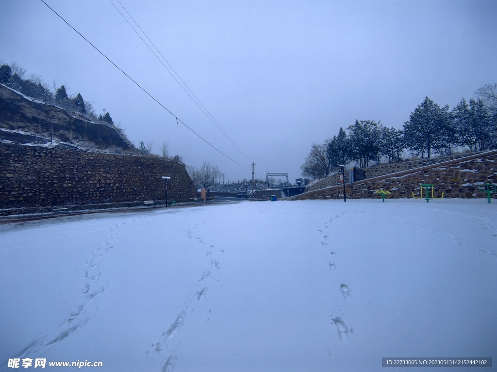 公园雪景