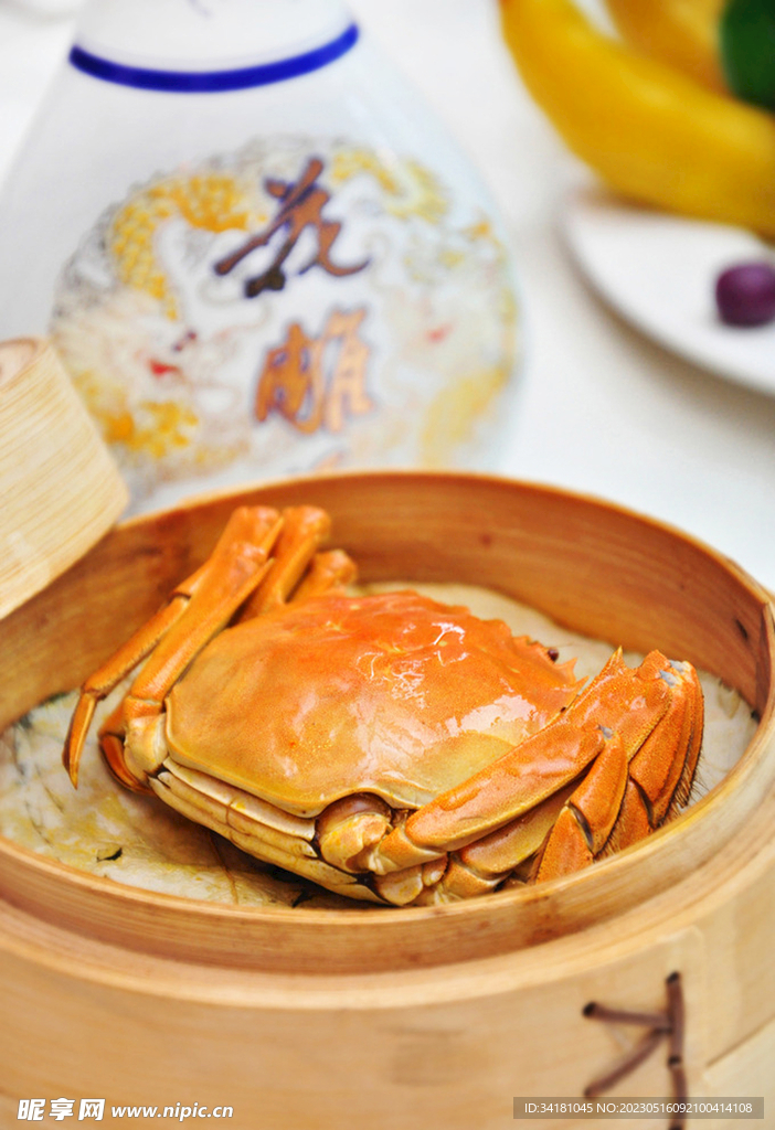 大闸蟹用餐