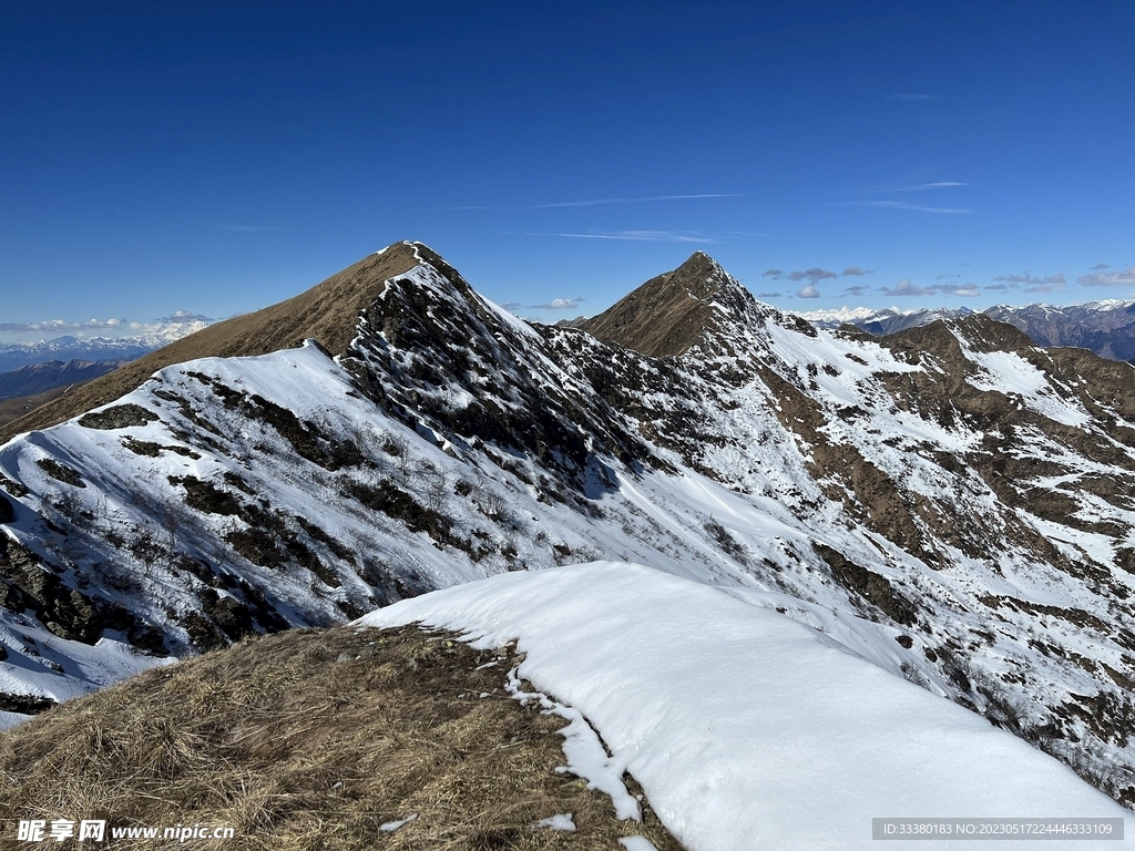 雪山 山峰