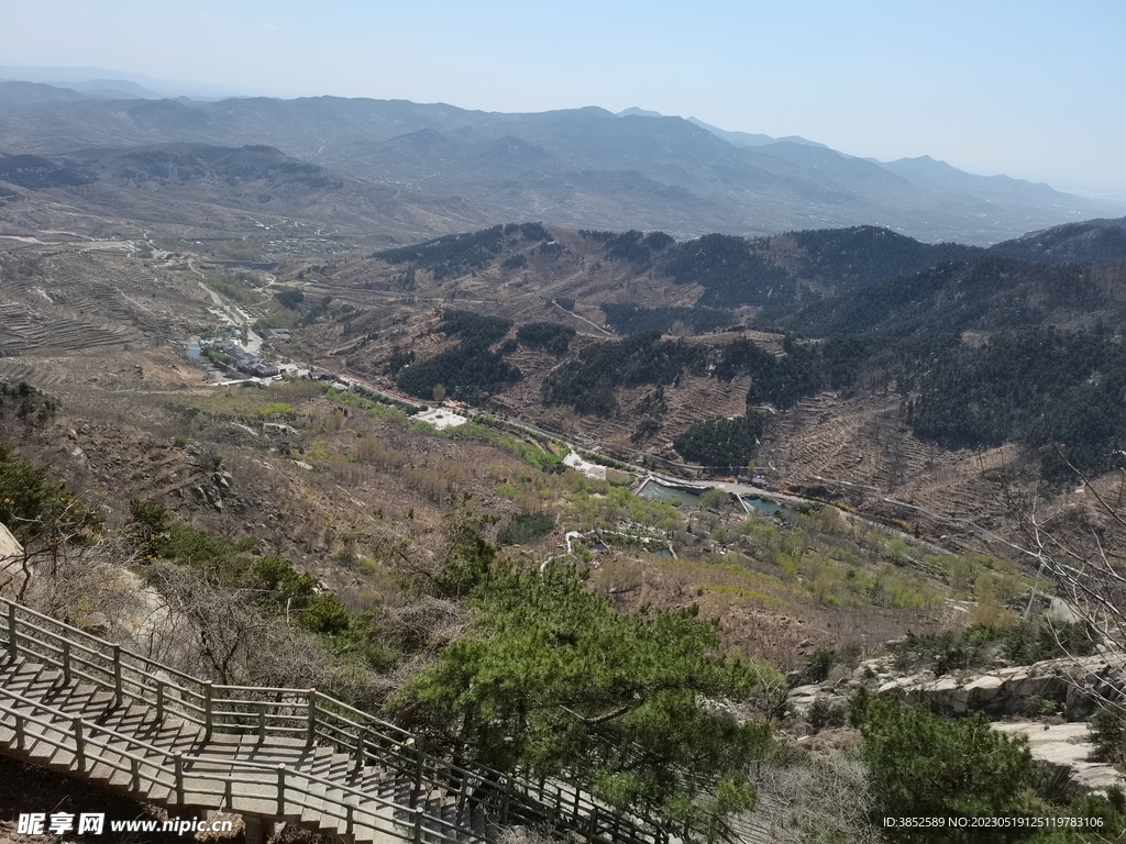 青山远山