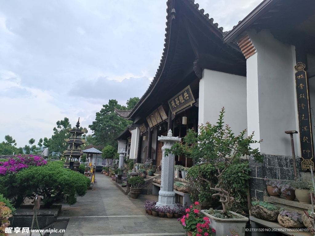 中天寺庭院