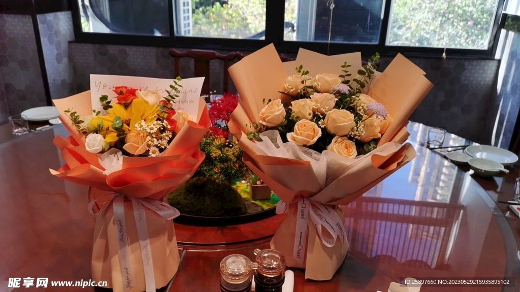 两扎花束