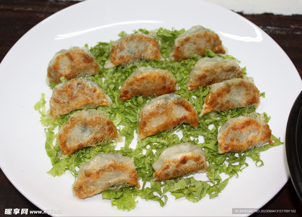生煎锅贴美食