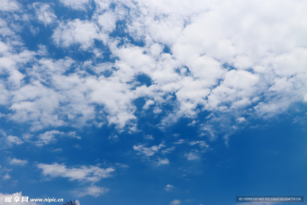 蓝天白云