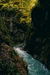 山间河流