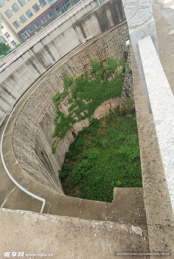 淌水涯