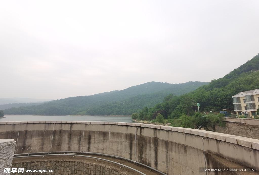 淌水涯
