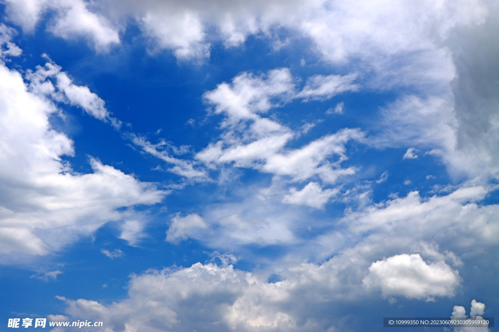 蓝天白云