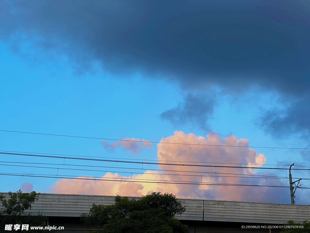 天空