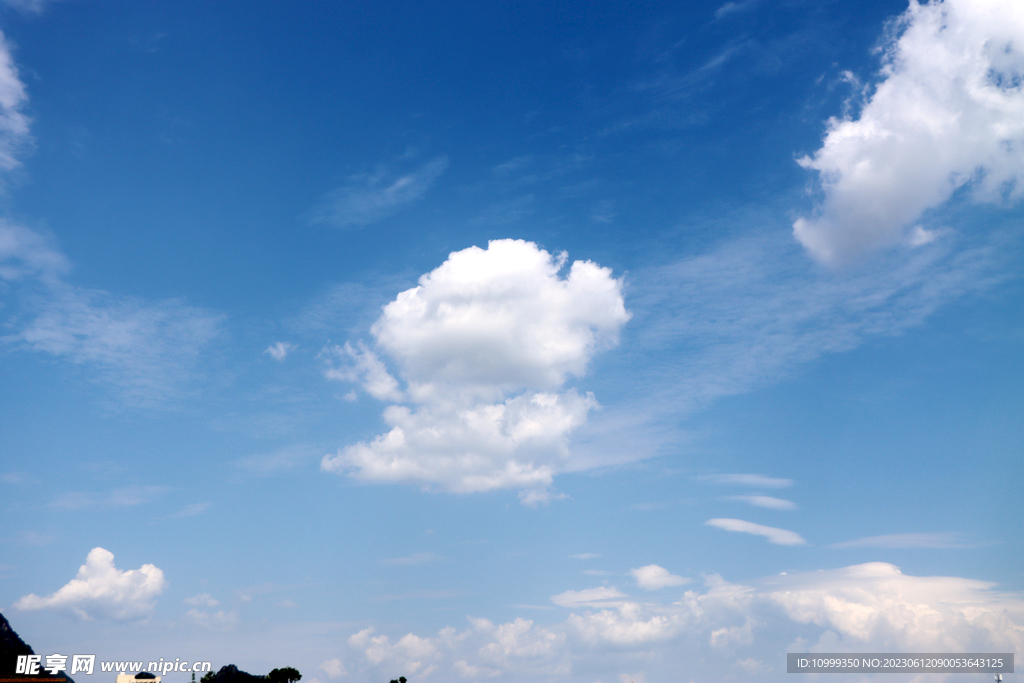蓝天白云