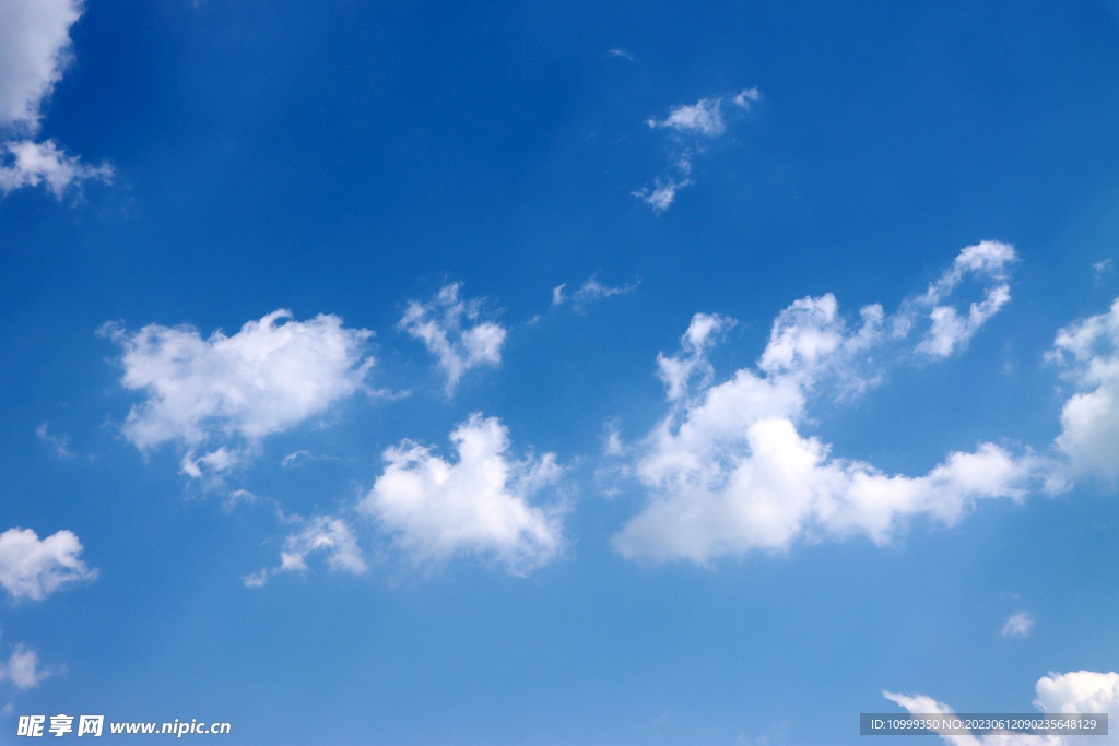 蓝天白云