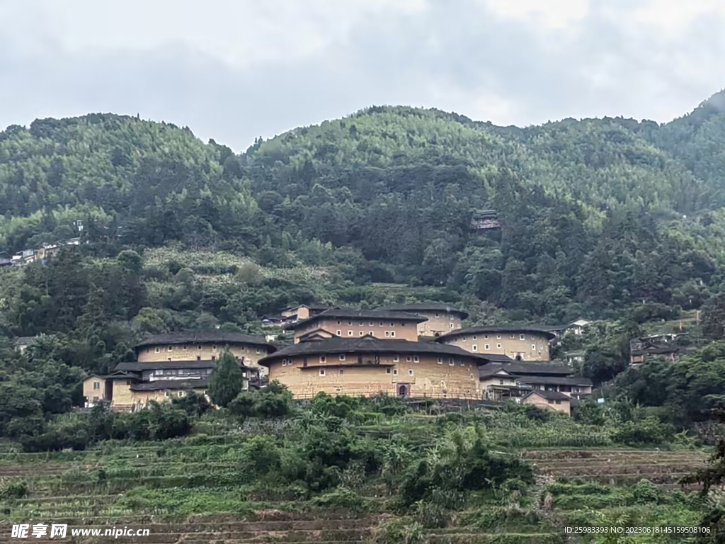 偏远山村