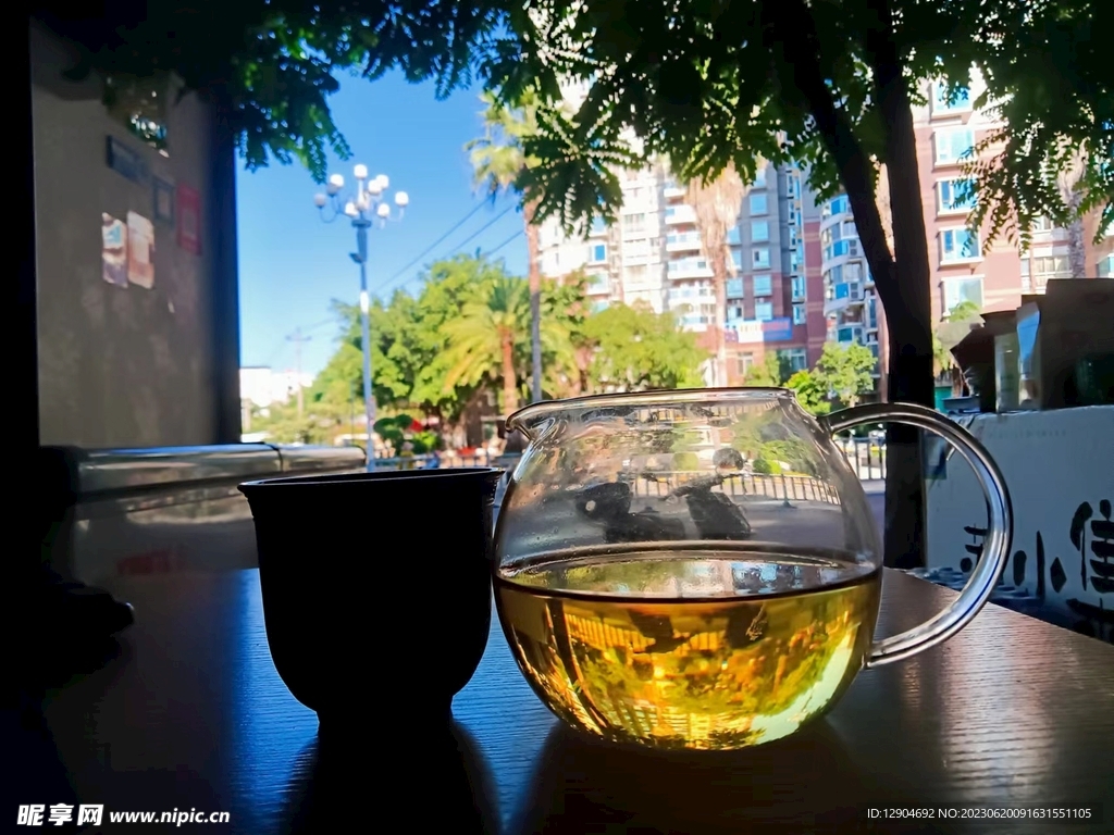夏天里的茶