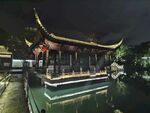 临海东湖楼阁夜景
