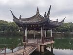 临海东湖楼阁  