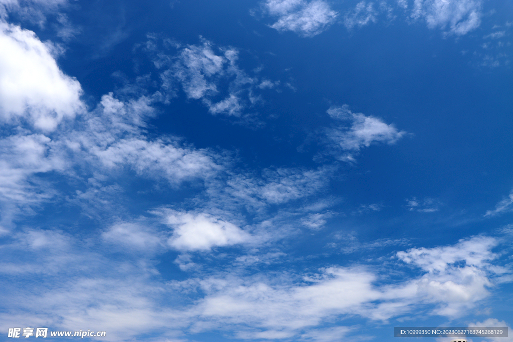 蓝天白云
