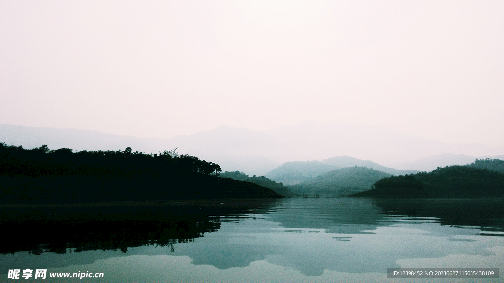 湖泊