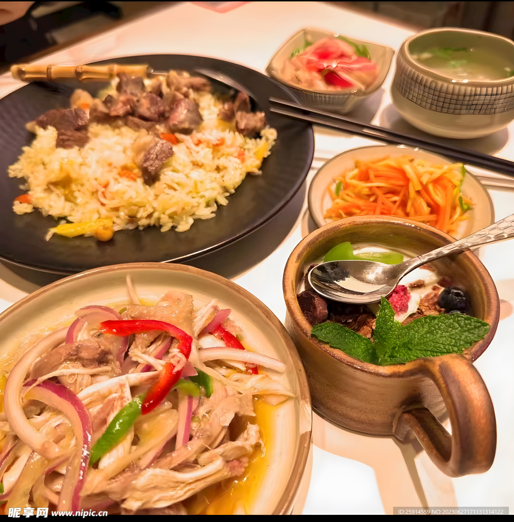 餐桌美食