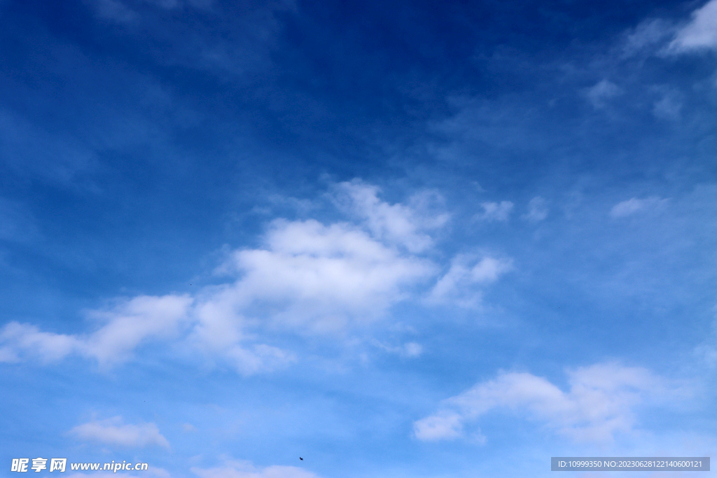 蓝天白云