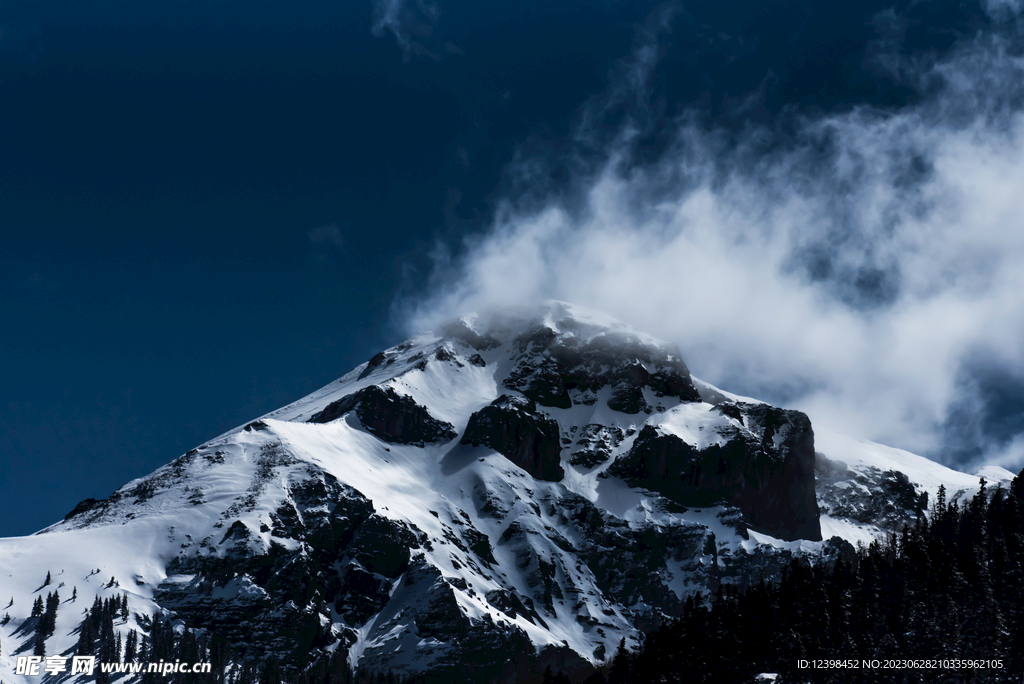 雪山