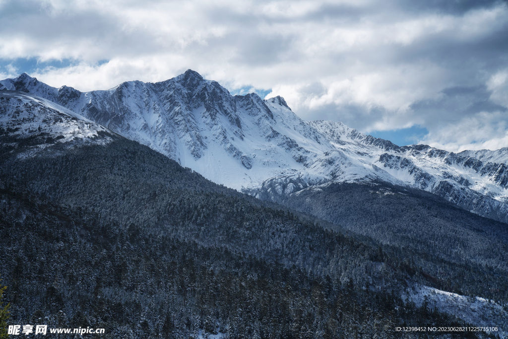 雪山