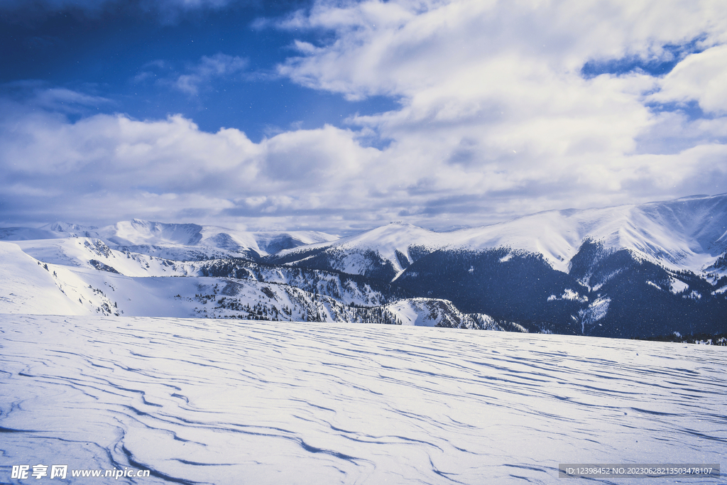 雪山