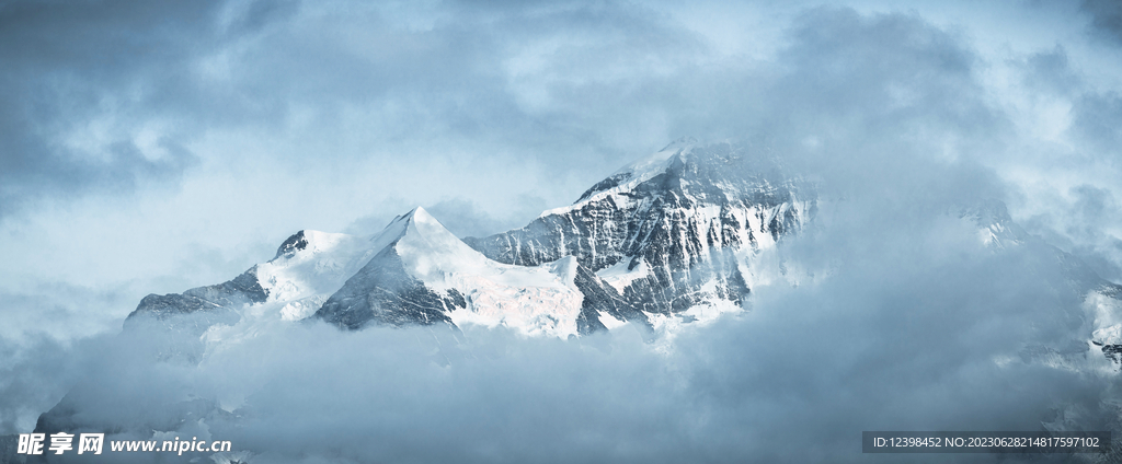 雪山
