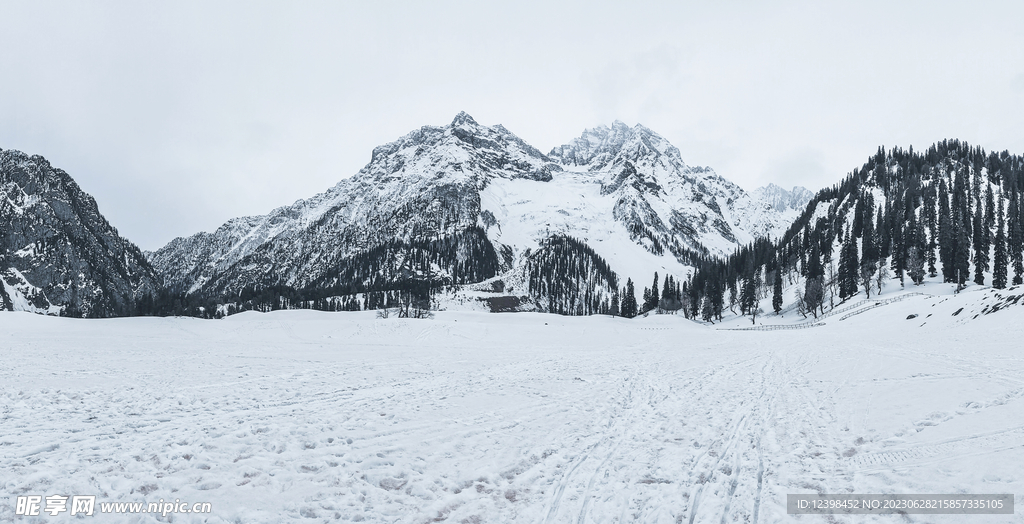 雪山
