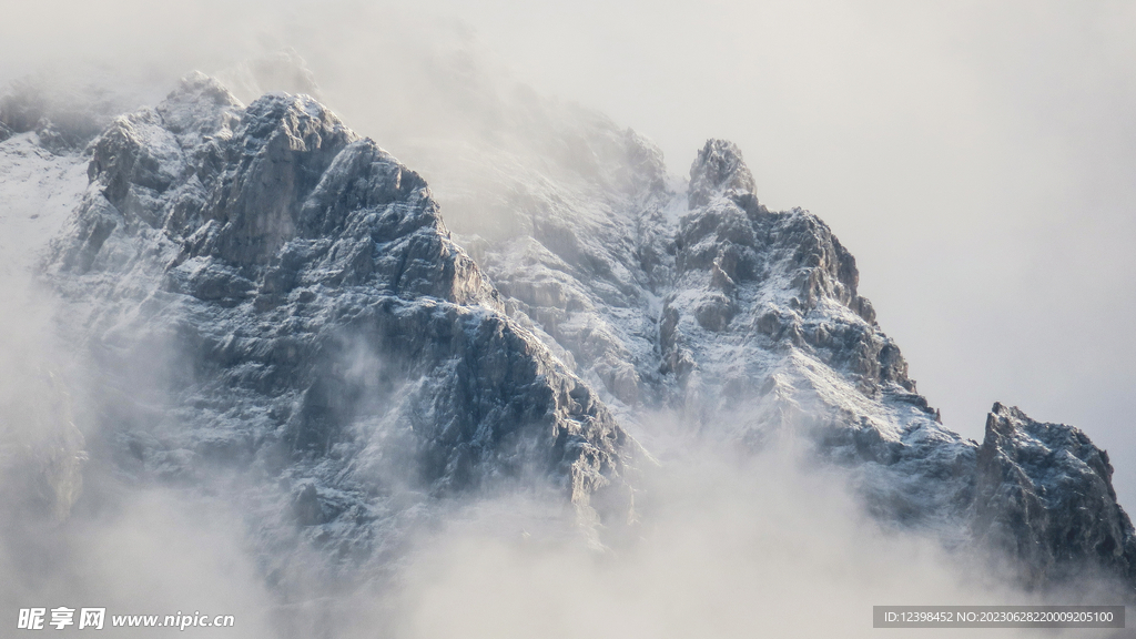 雪山