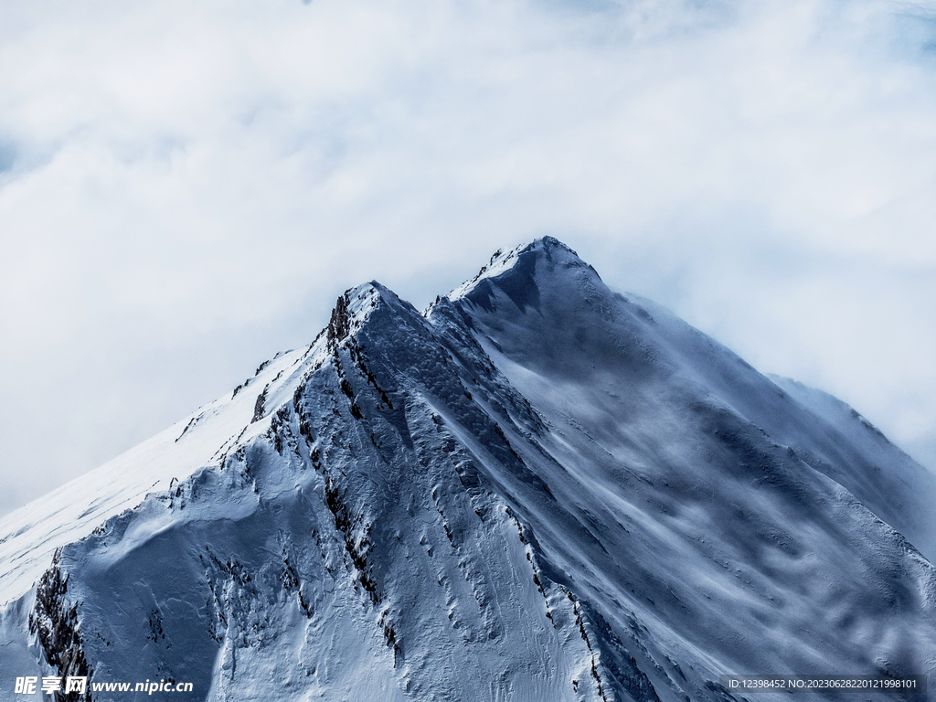 雪山