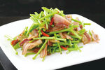 腊肉炒麦芹