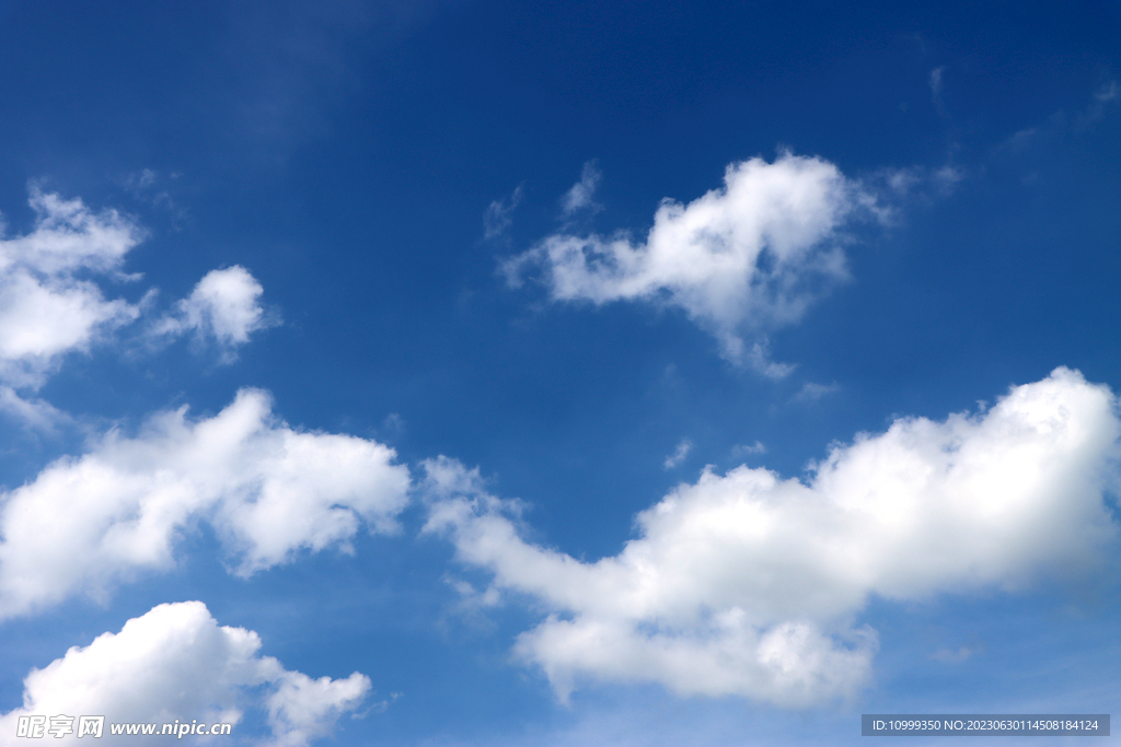 蓝天白云