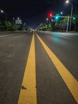夜晚的路灯