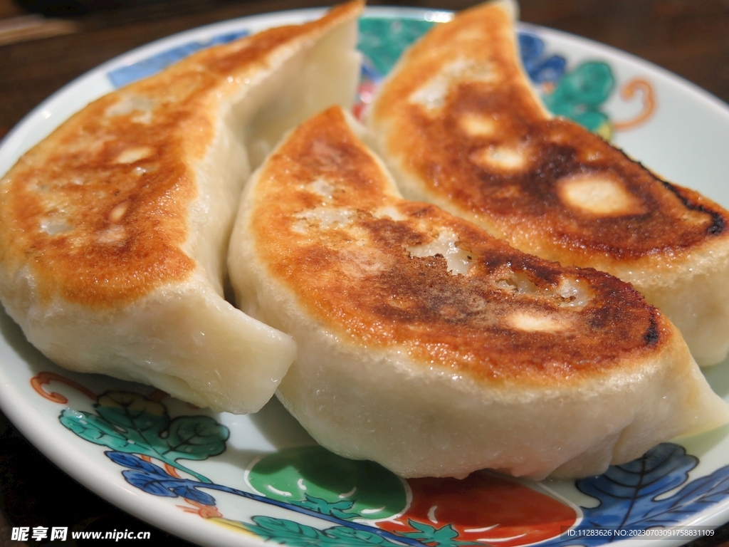 煎饺美食