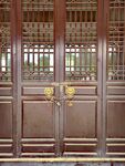 老建筑房门