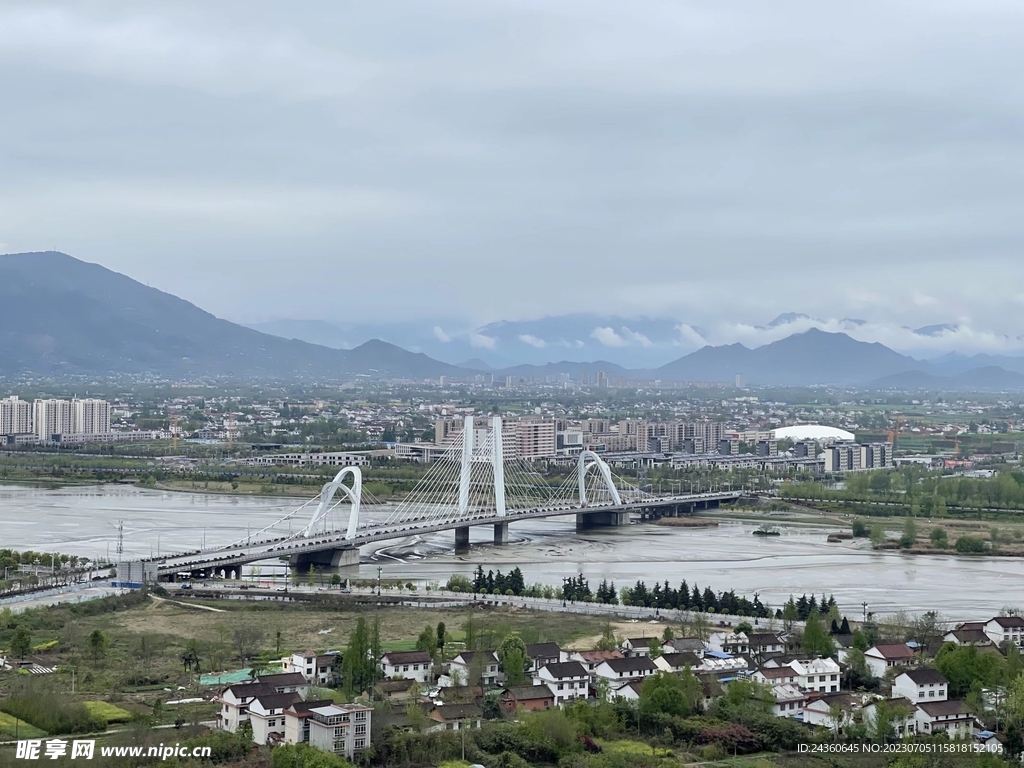 四号桥村景