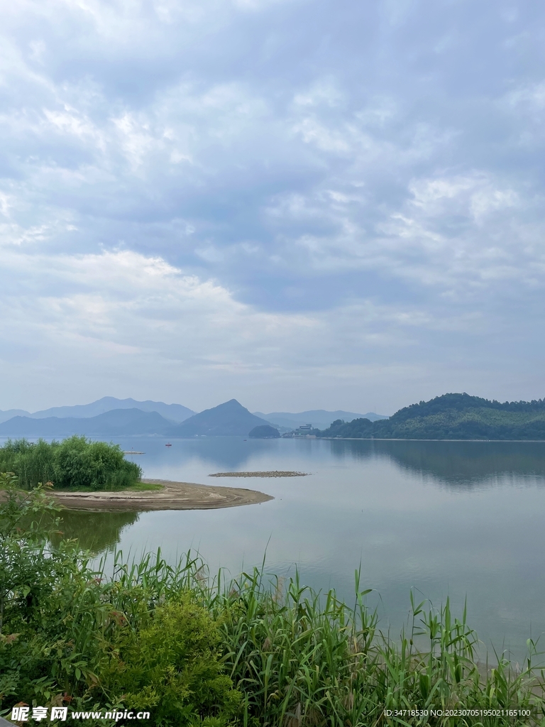 青山湖