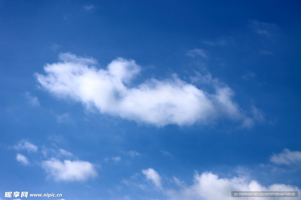 蓝天白云