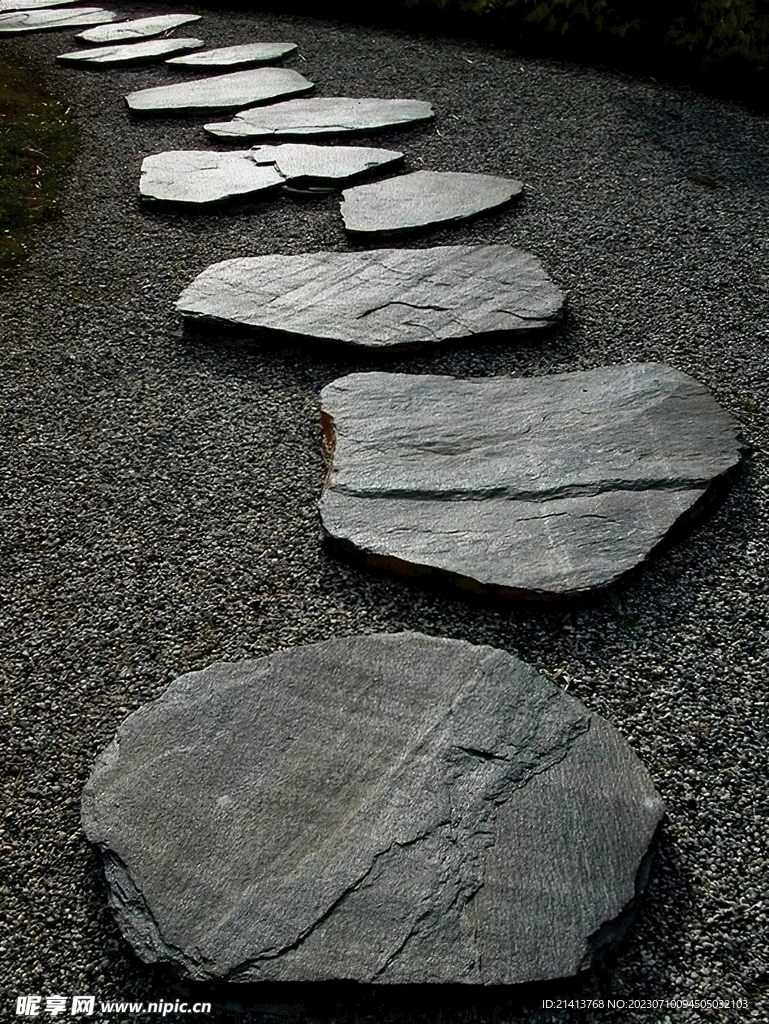 石头石子路 