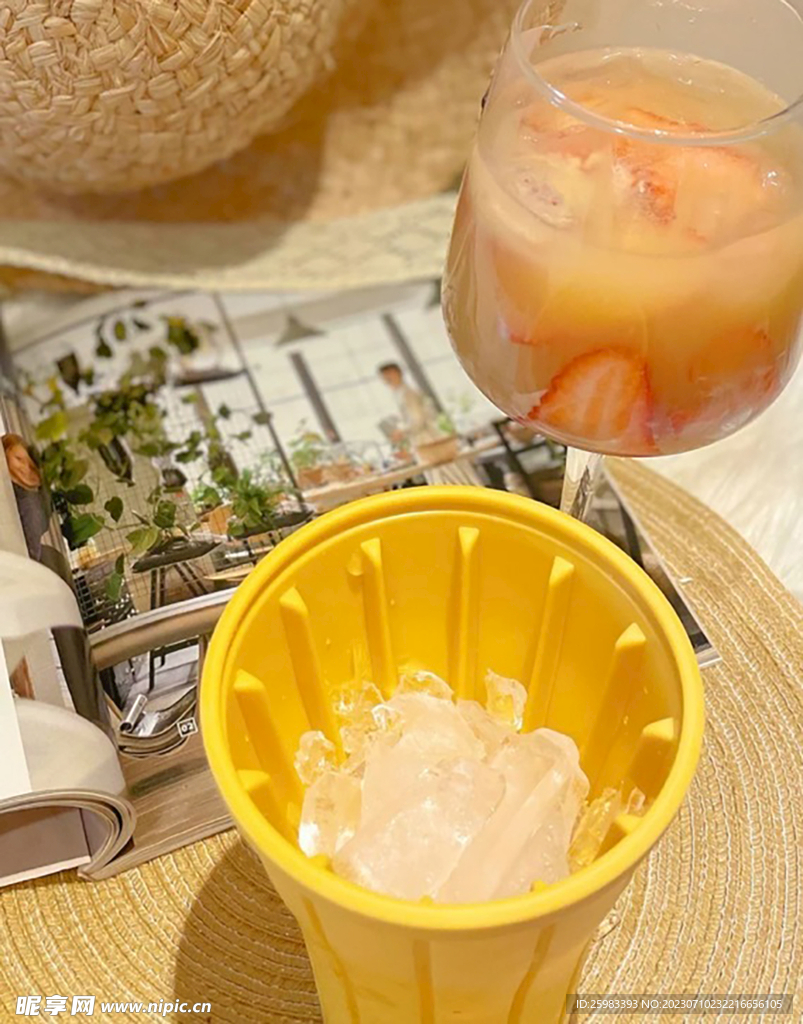 水果冰沙杯